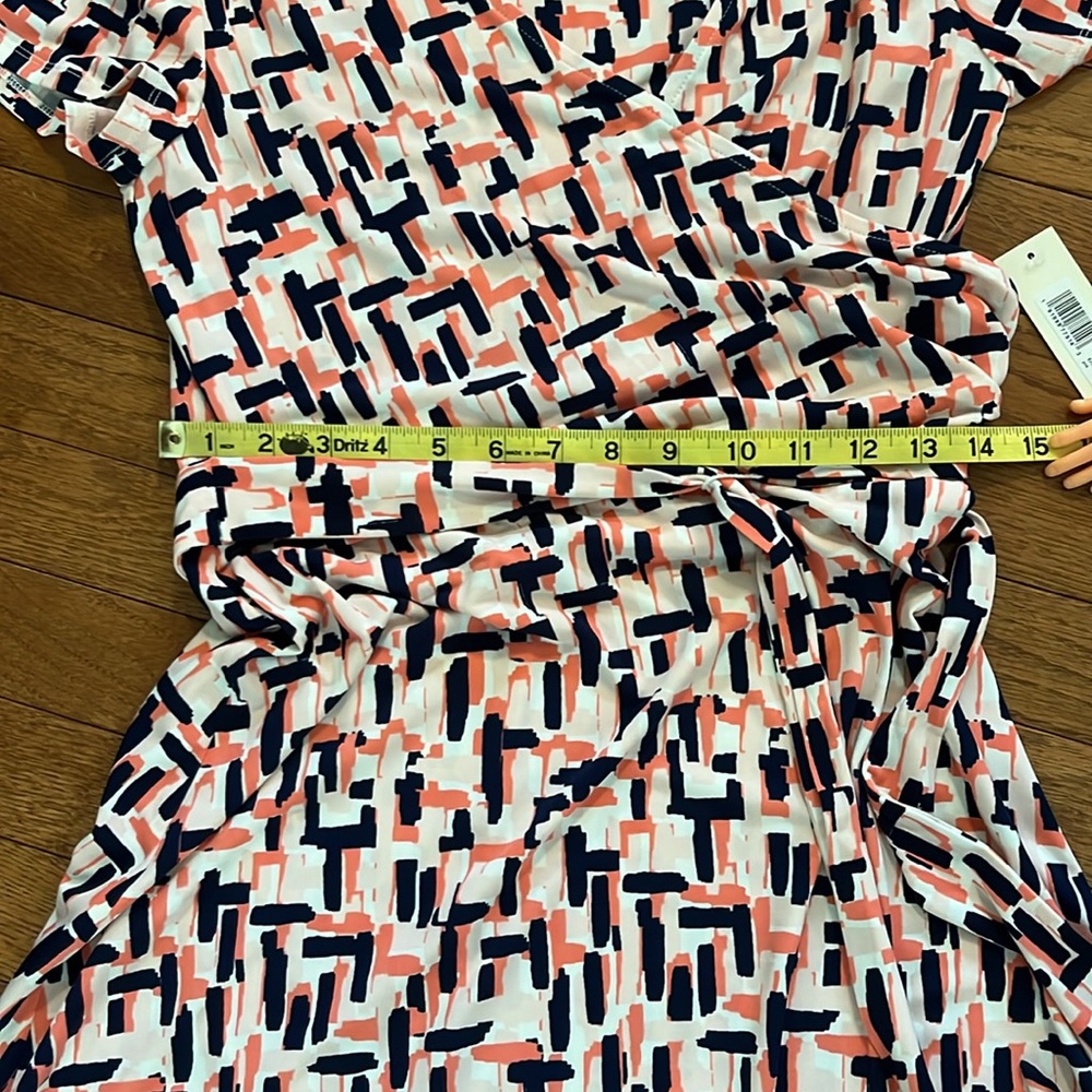 NWT Eliza J Surplice V-Neck Jersey Fit & Flare Dress Size 6 - Picture 4 of 16